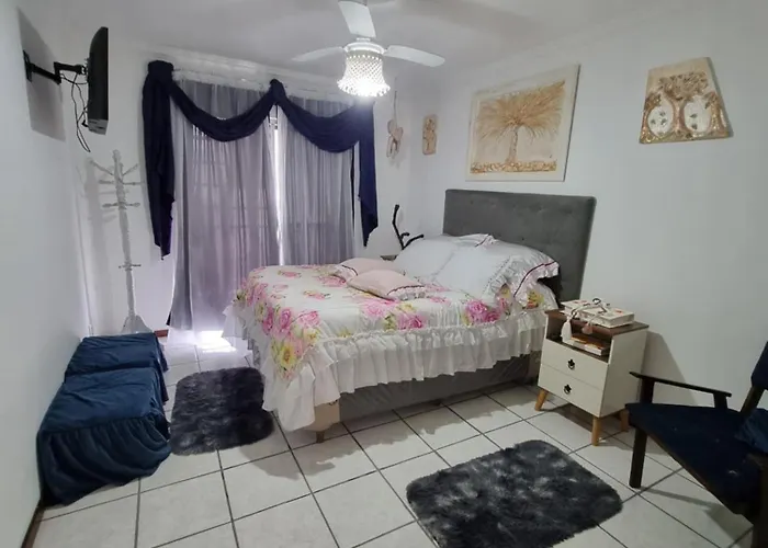 Casa em Balneário Camboriú - próxima à praia