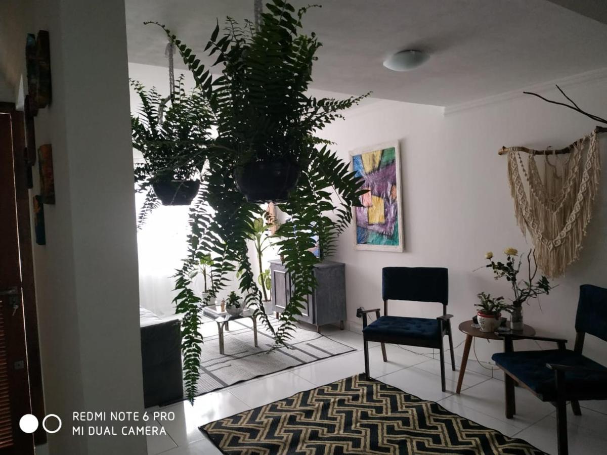 Casa Em - Próxima à